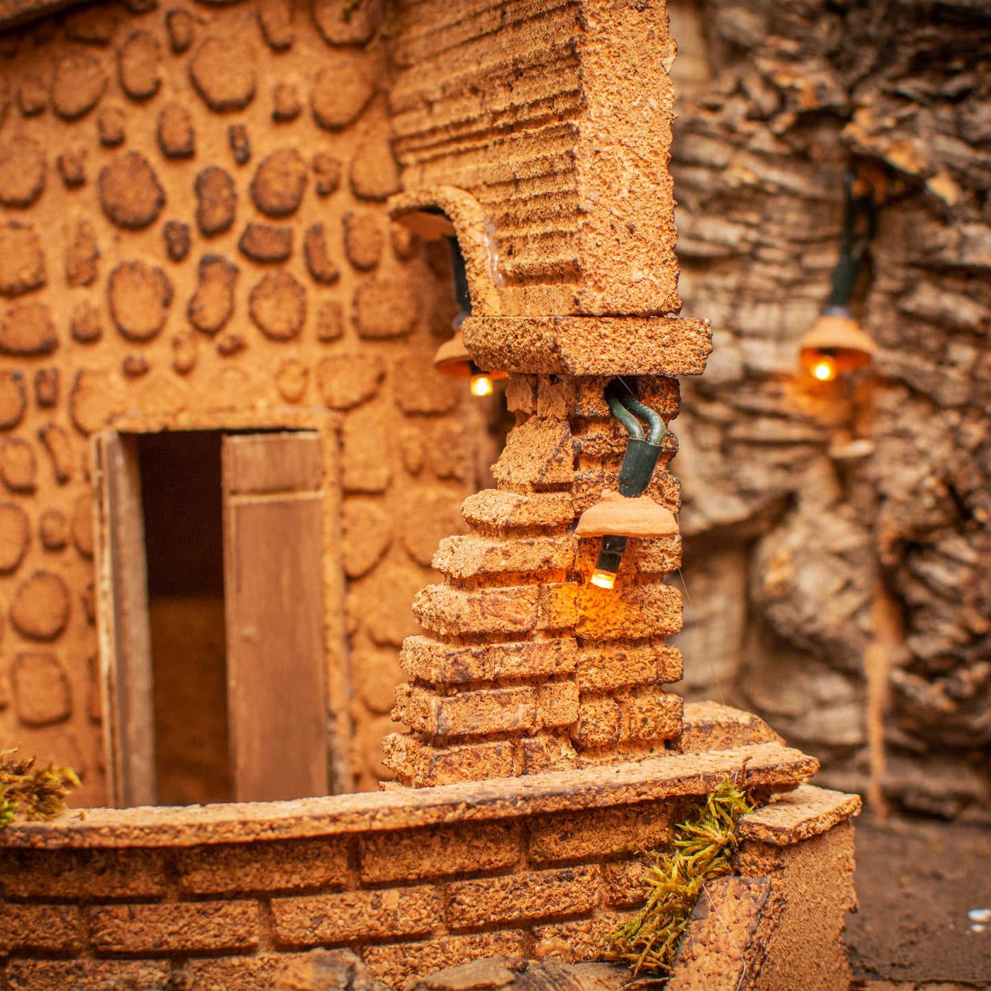 NATIVITY SCENE WITH HOUSE