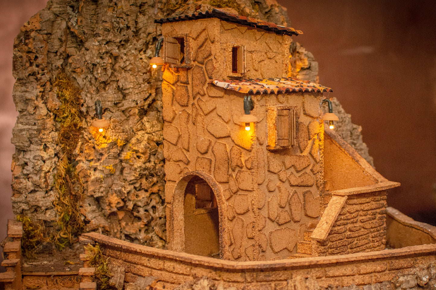 NATIVITY SCENE HOUSE + FOUNTAIN